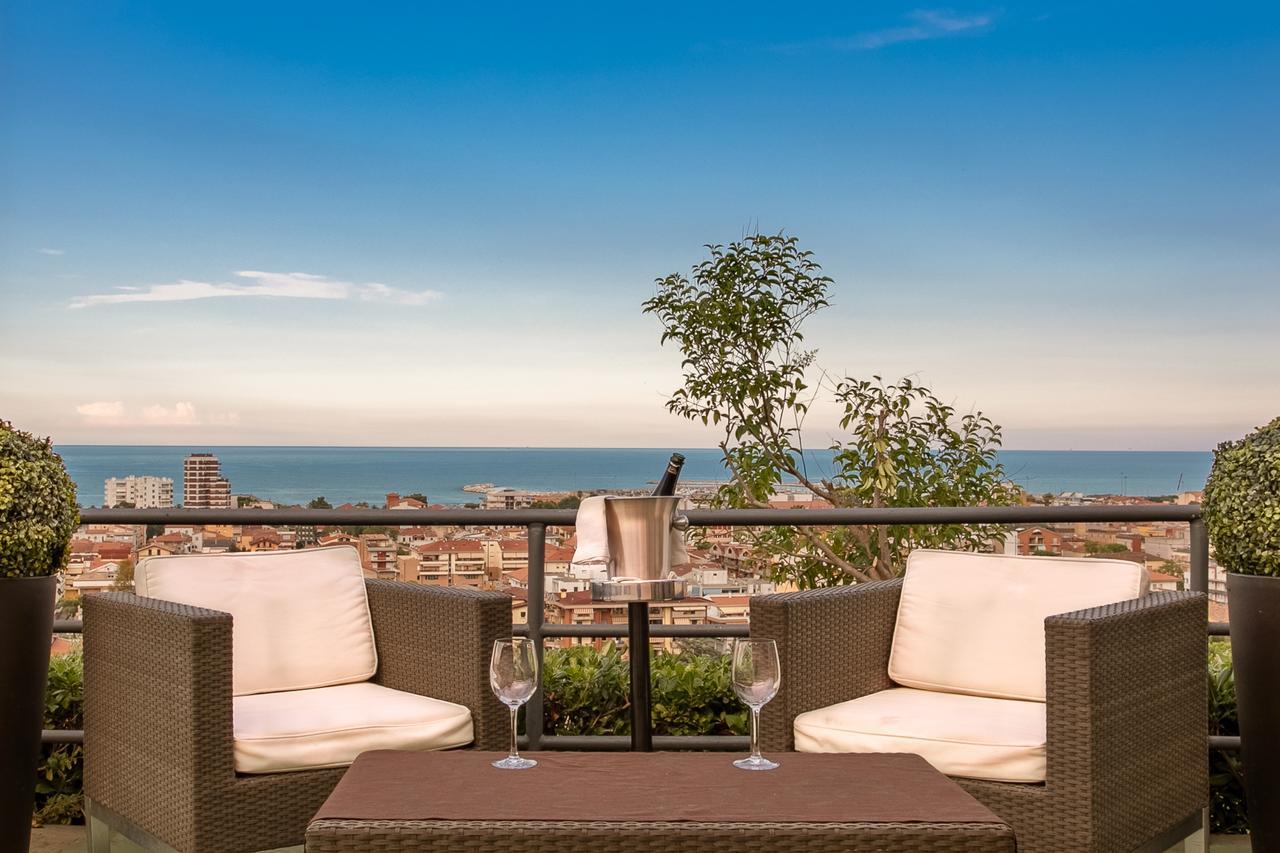 Hotel Bellavistarelax Giulianova Exterior foto